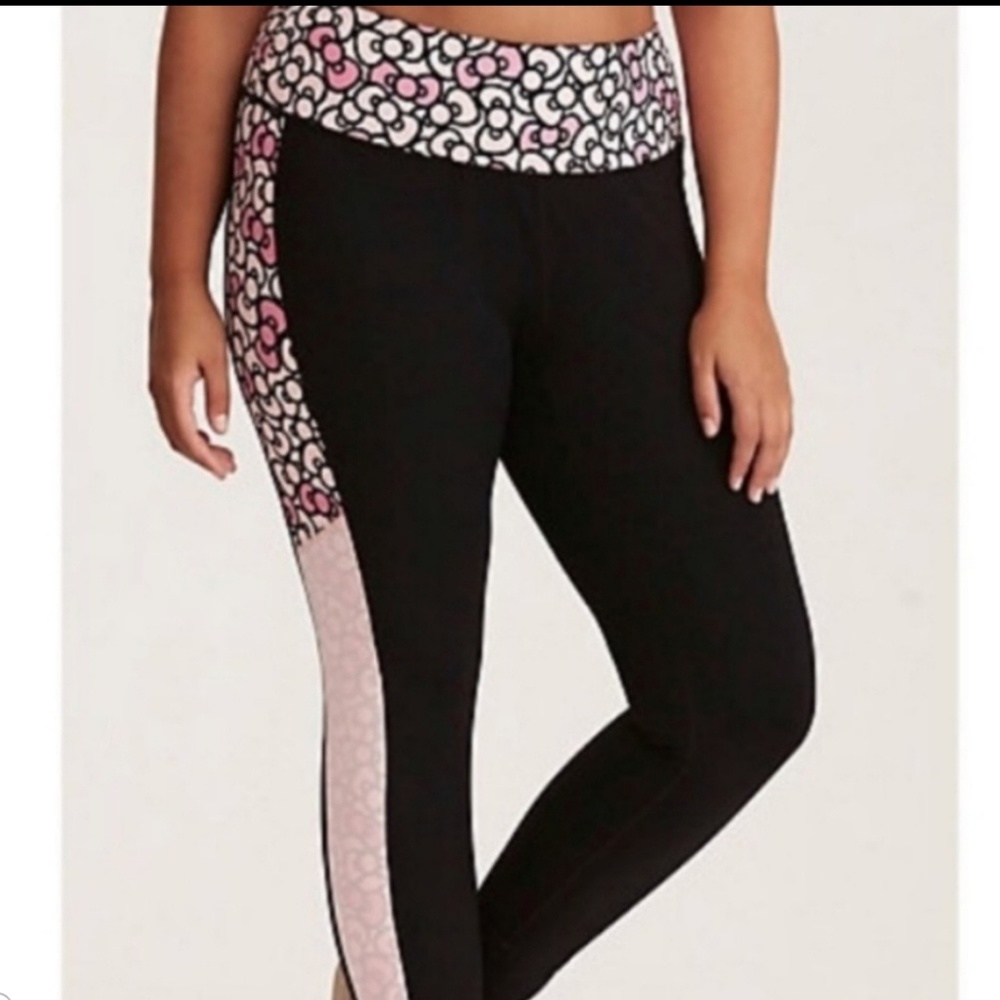 ISO hello kitty from torrid - Picture 2 of 2